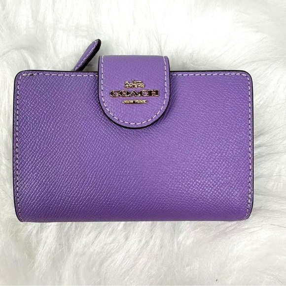 Coach Medium Corner Zip Wallet In Crossgrain Leather In Iris 6390 NWT - Picture 1 of 6
